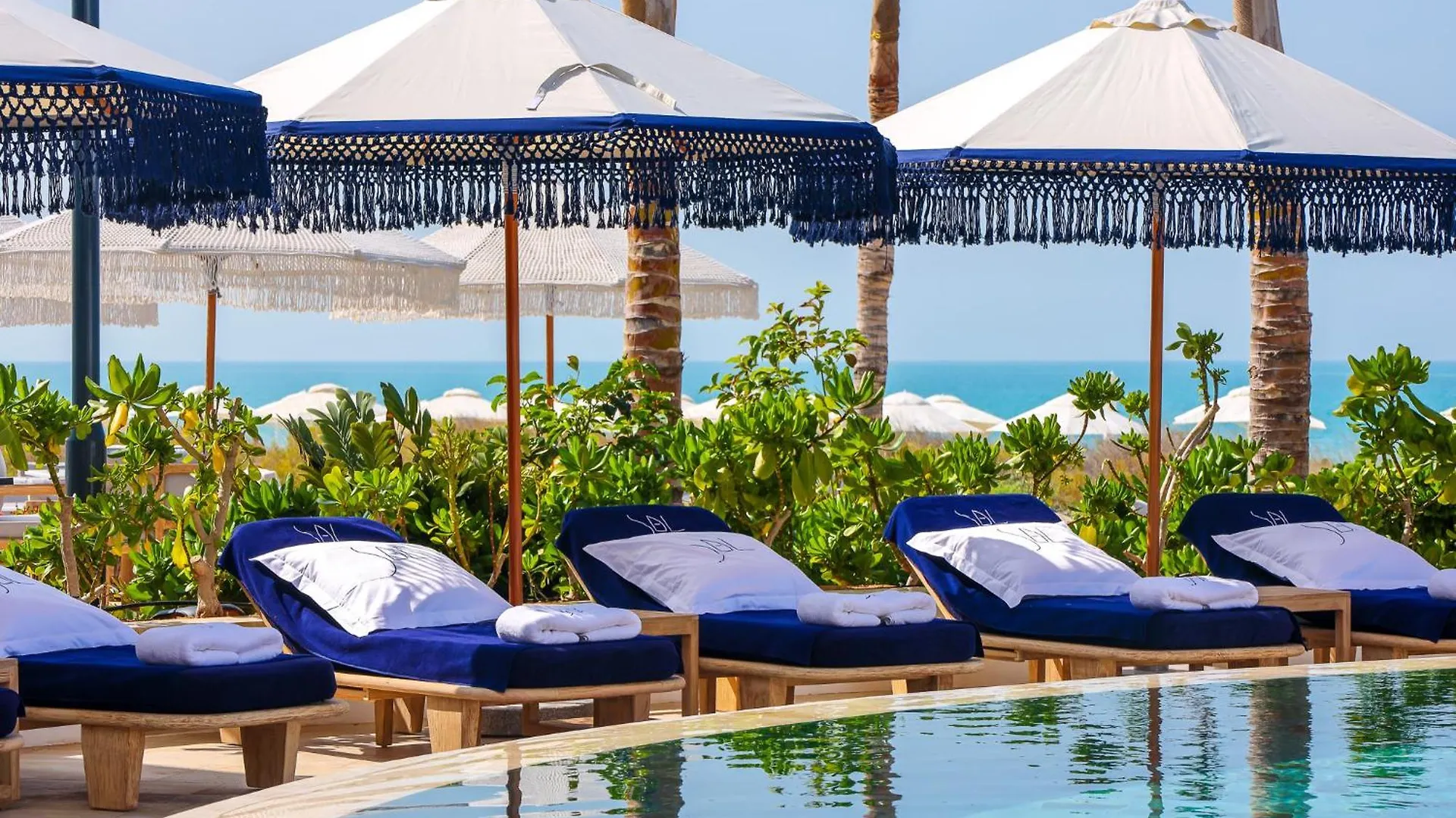 ***** Курортный комплекс Jumeirah Saadiyat Island Абу-Даби ОАЭ